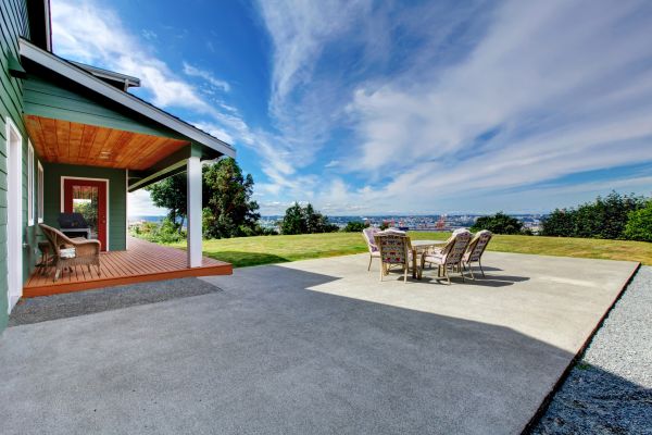 Cost of Backyard Paving in Redwood City