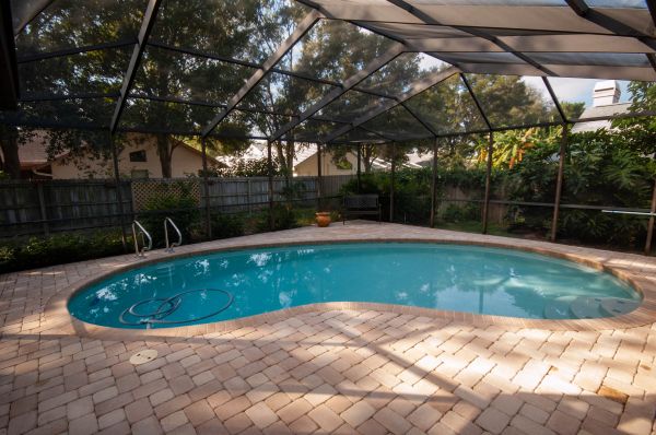 Cost of Pool Area Paving in Redwood City